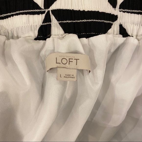 LOFT black and white geometric midi skirt, size L - Picture 3 of 3